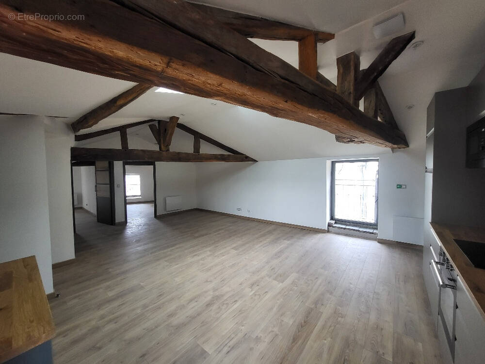 Appartement à CHATILLON-SUR-CHALARONNE