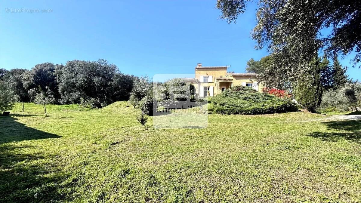 Maison à JONQUERETTES