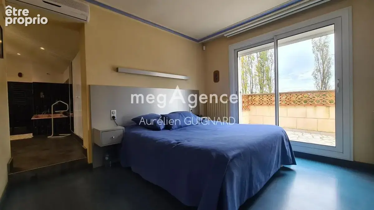 Bel espace en pelouse, plan d'eau, Piscine, Sauna, Spa - photo 11