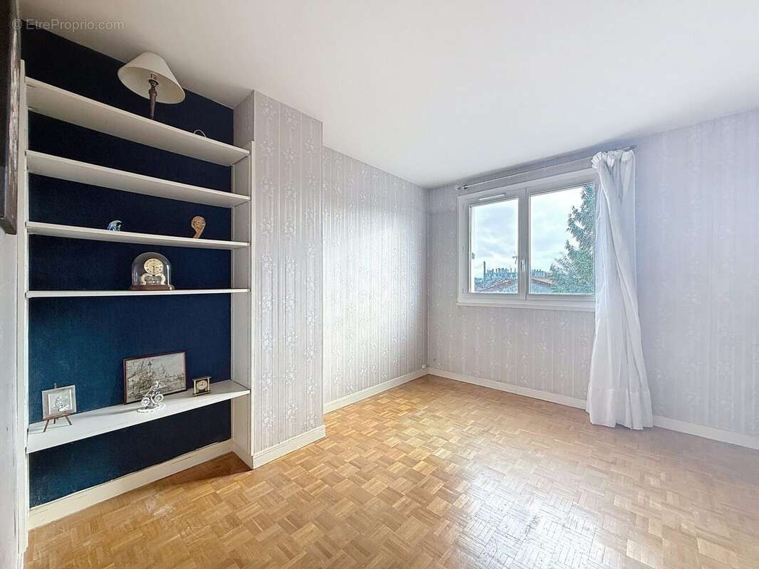 Appartement à SAINT-MAUR-DES-FOSSES