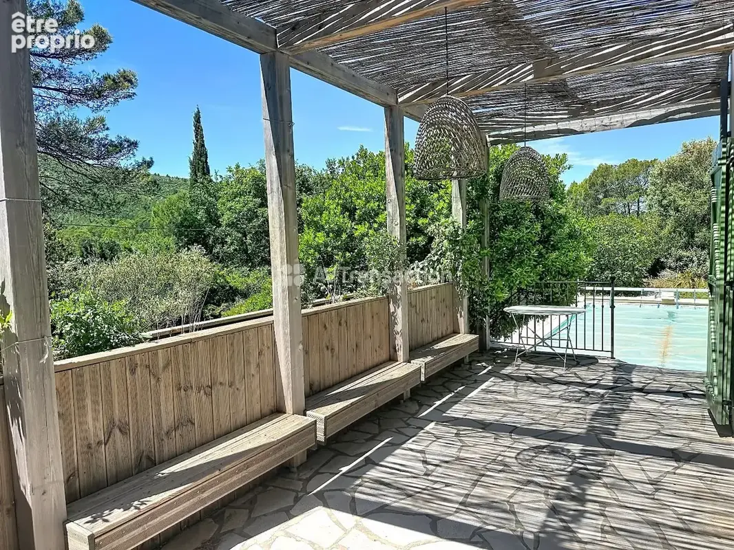 Maison 150 m² à vendre à Le Thoronet (83340) - photo 2