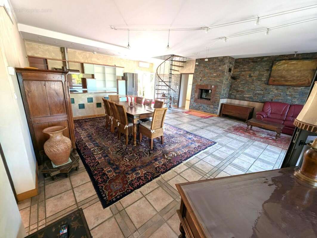 Photo 4 - Maison à PELLOUAILLES-LES-VIGNES