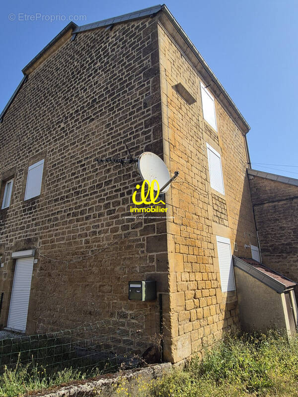 Maison à SAPOGNE-ET-FEUCHERES