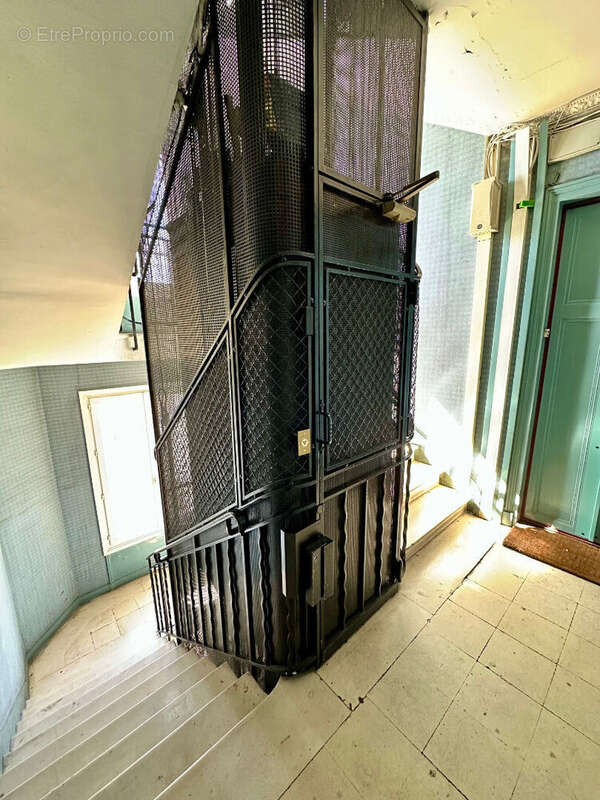 Appartement à PARIS-20E