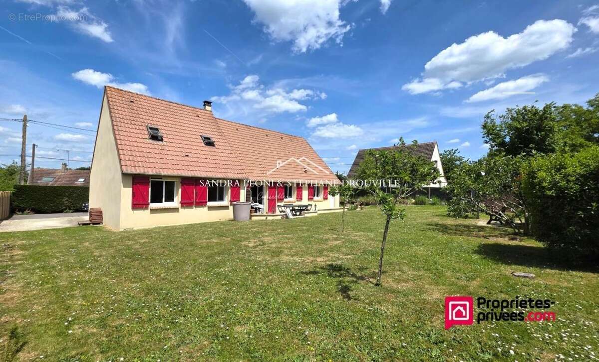 Maison à MAINTENON