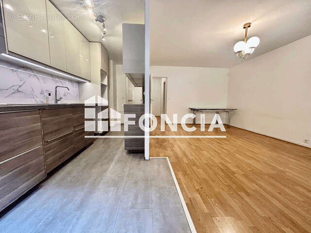 Appartement à LEVALLOIS-PERRET