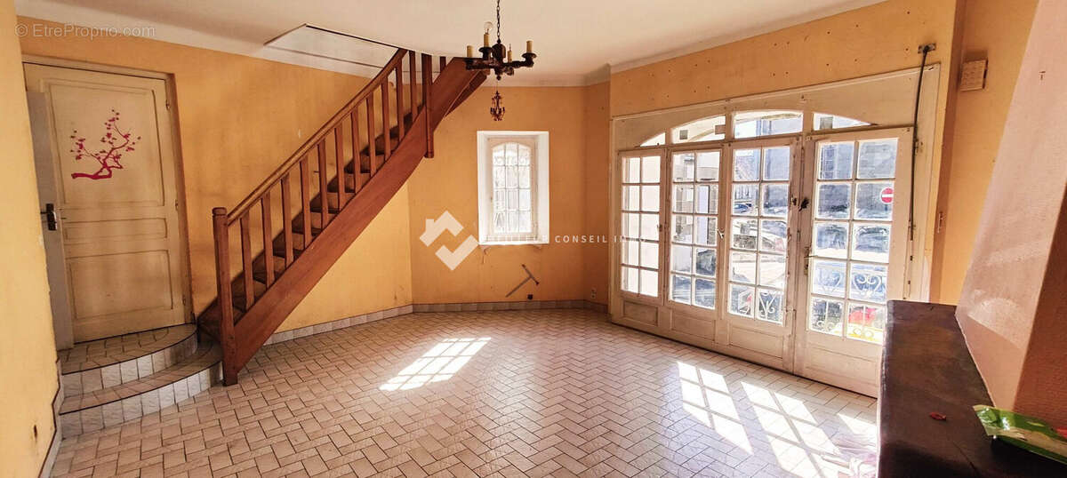 Maison 96 m² à Caurel  - photo 3