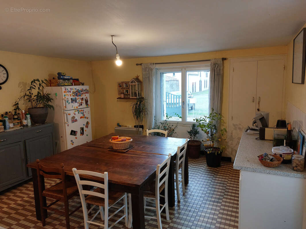 Maison à FAYE-L&#039;ABBESSE