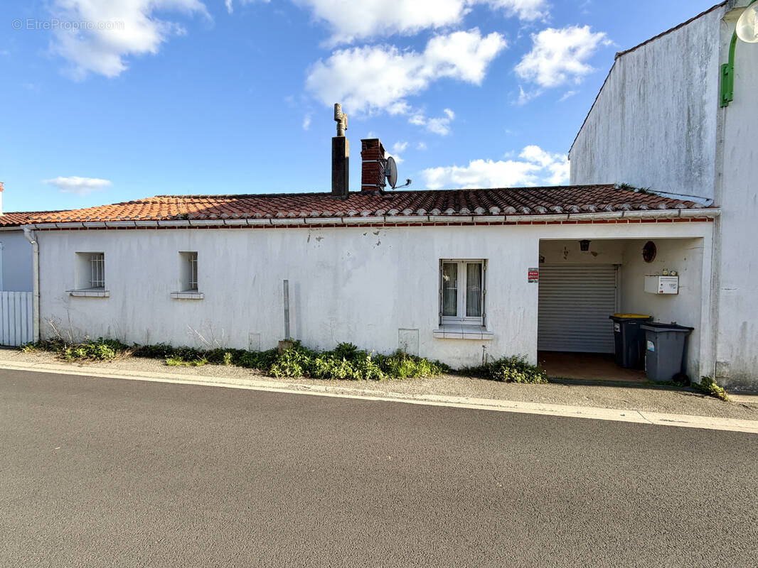 Maison à L&#039;AIGUILLON-SUR-VIE