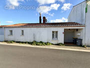 Maison à L&#039;AIGUILLON-SUR-VIE