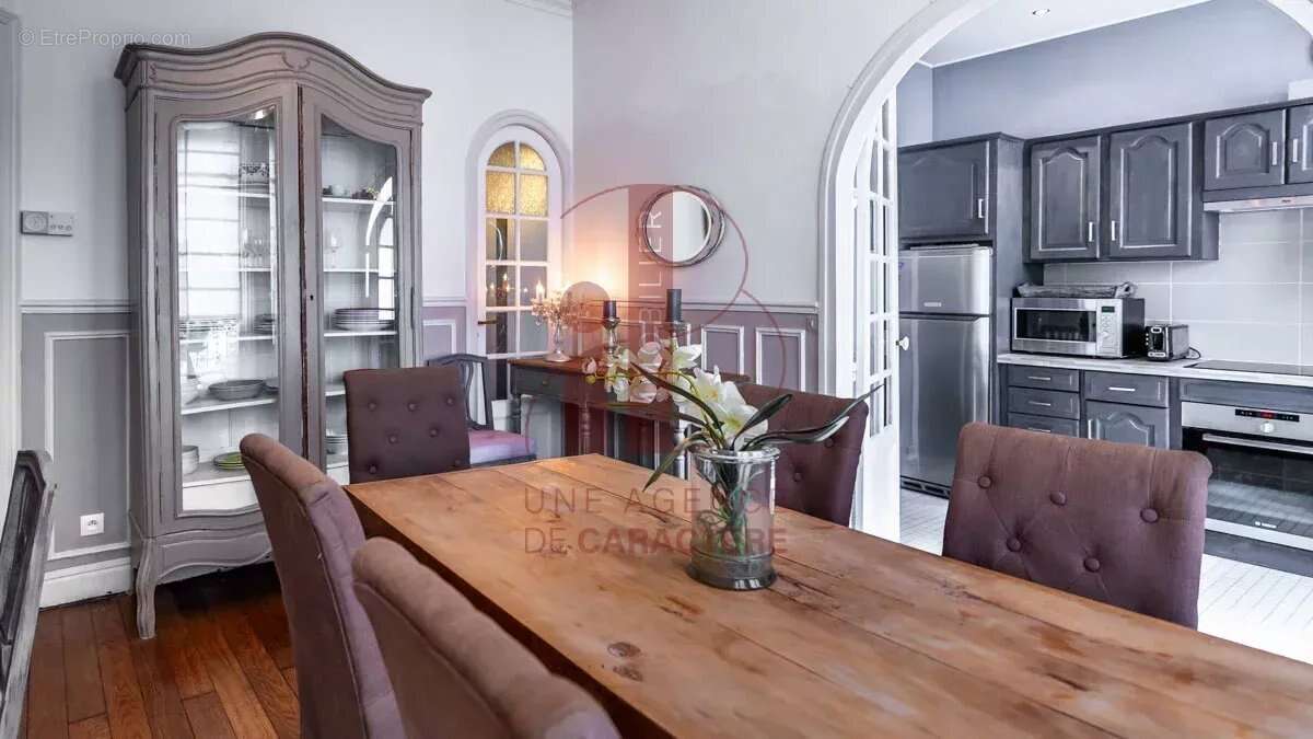 Maison à FONTAINEBLEAU