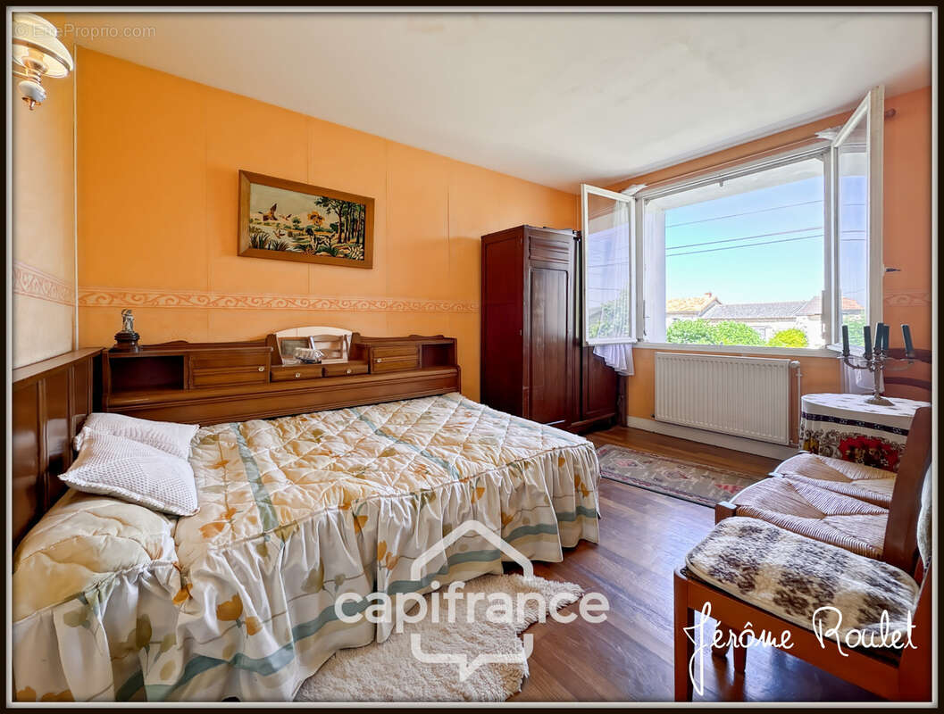 Maison en pierre à vendre Champigny-En-Rochereau (86), 6 pièces, 4 chambres, terrain 1 900 m² avec dépendances - photo 14