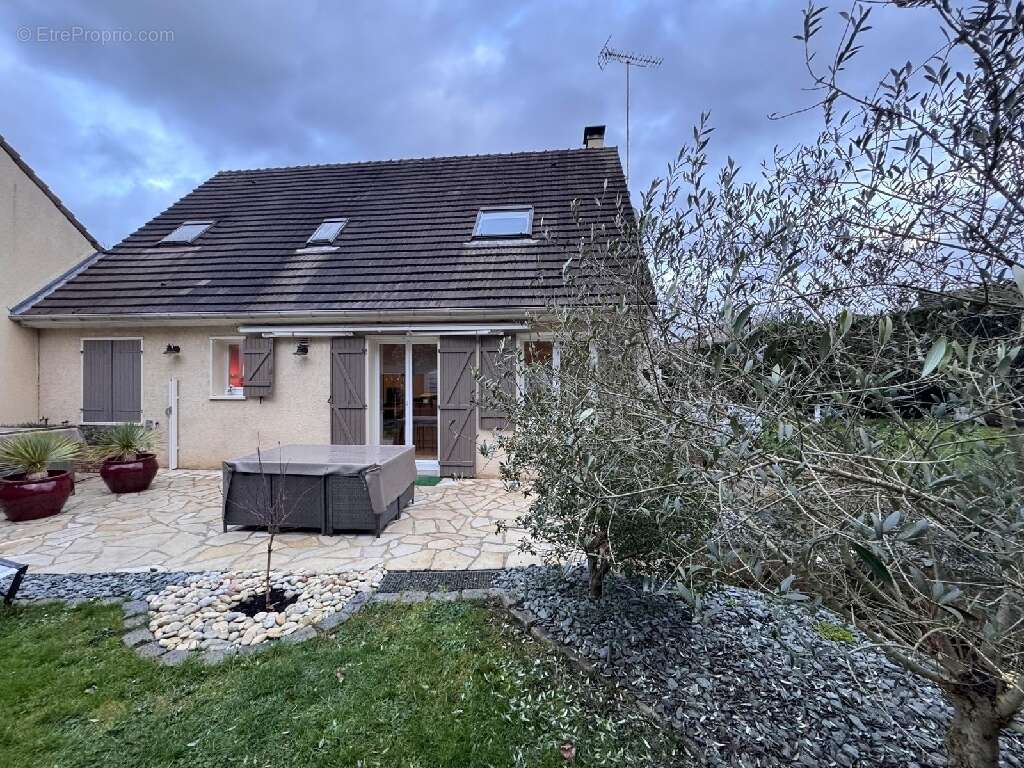 Maison à BUTRY-SUR-OISE