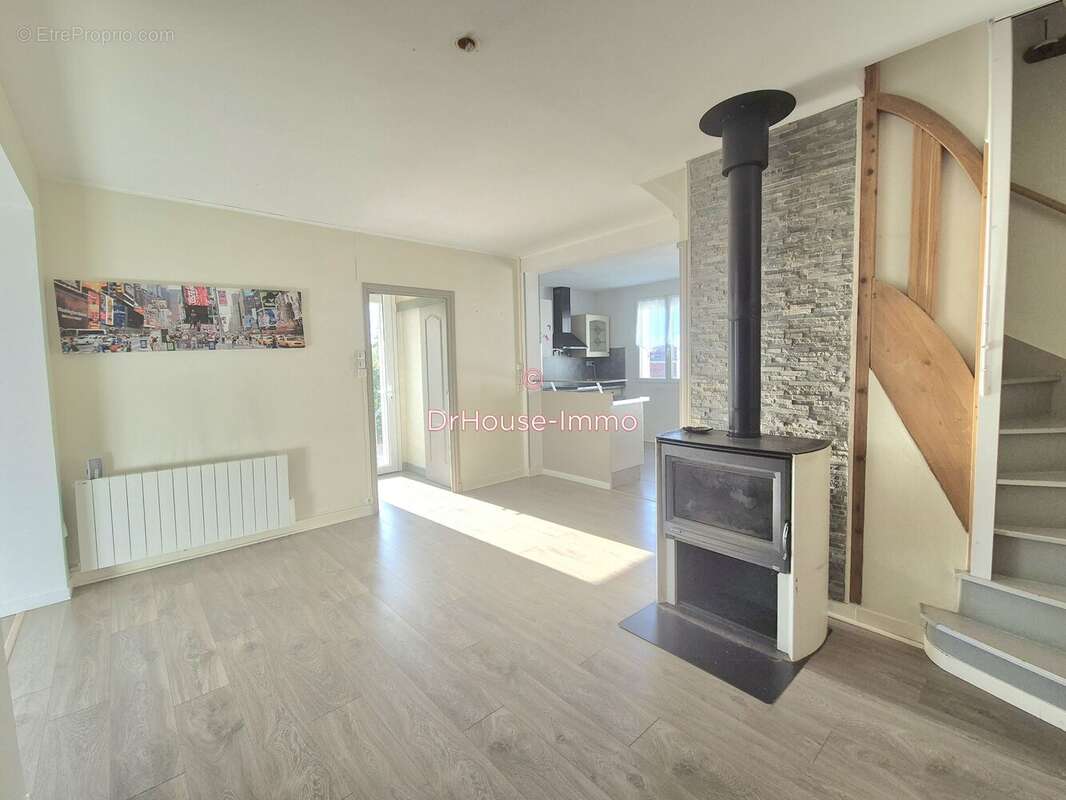 Maison 91 m² à Saint-Remy  - photo 4