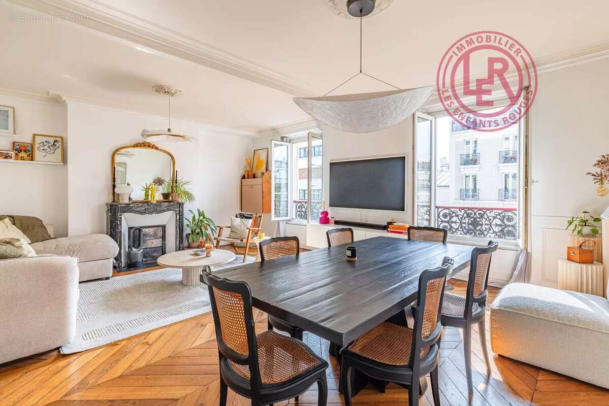 Appartement à PARIS-10E
