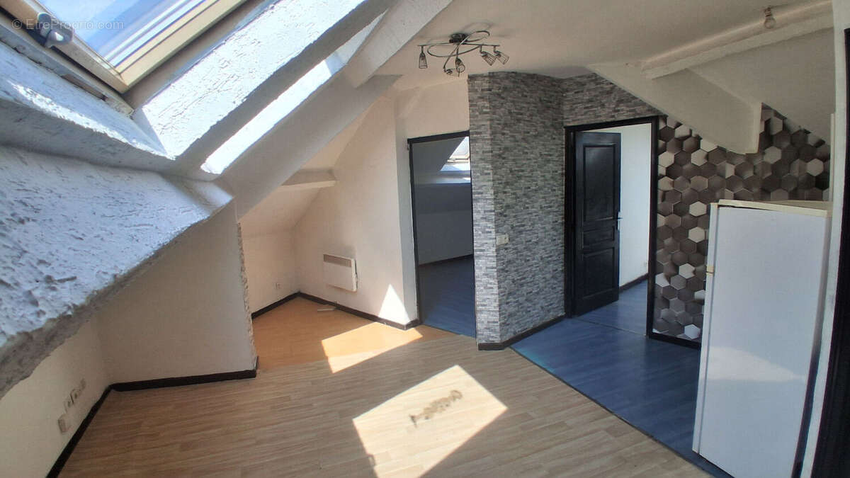 Immeuble Pont A Vendin 7 pièce(s) 150 m2 - photo 14