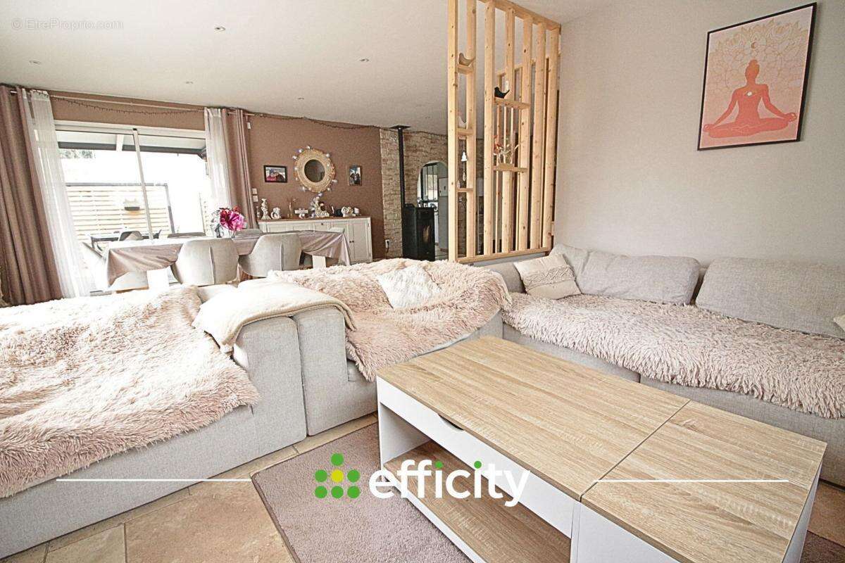 Maison à MEZIDON-CANON