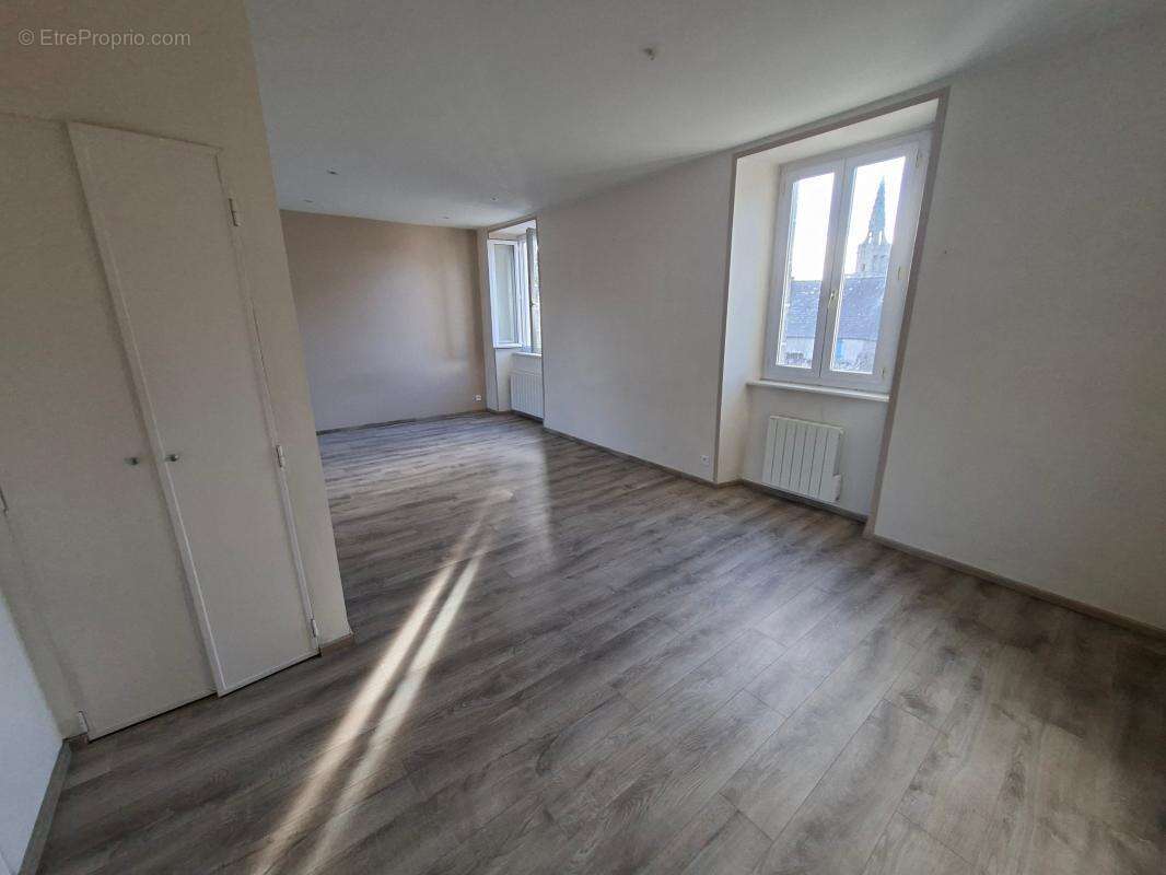 Maison à LOCQUIREC