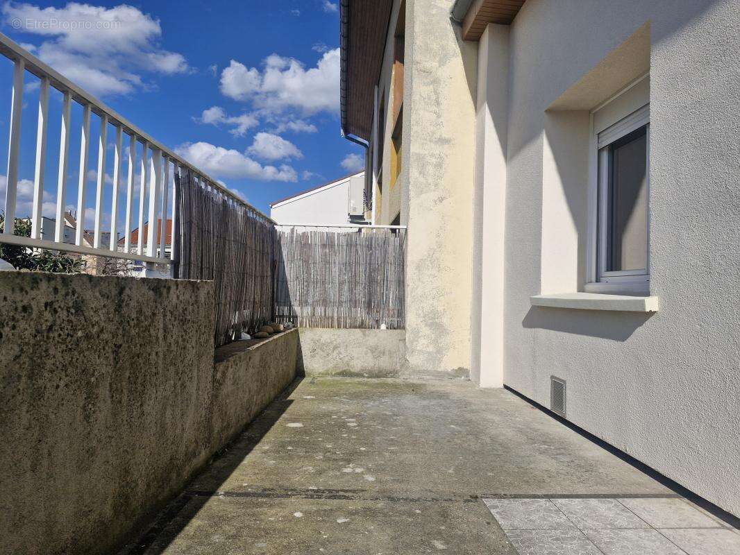 Maison à SATHONAY-CAMP