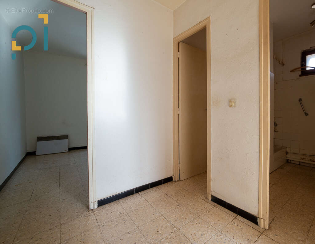 Appartement à LAMBESC