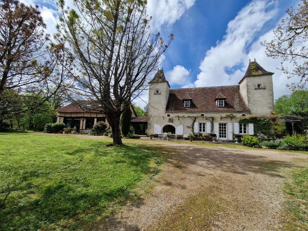 SECTEUR GRAMAT - Magnifique corps de ferme quercynois sur le causse de GRAMAT - photo 2