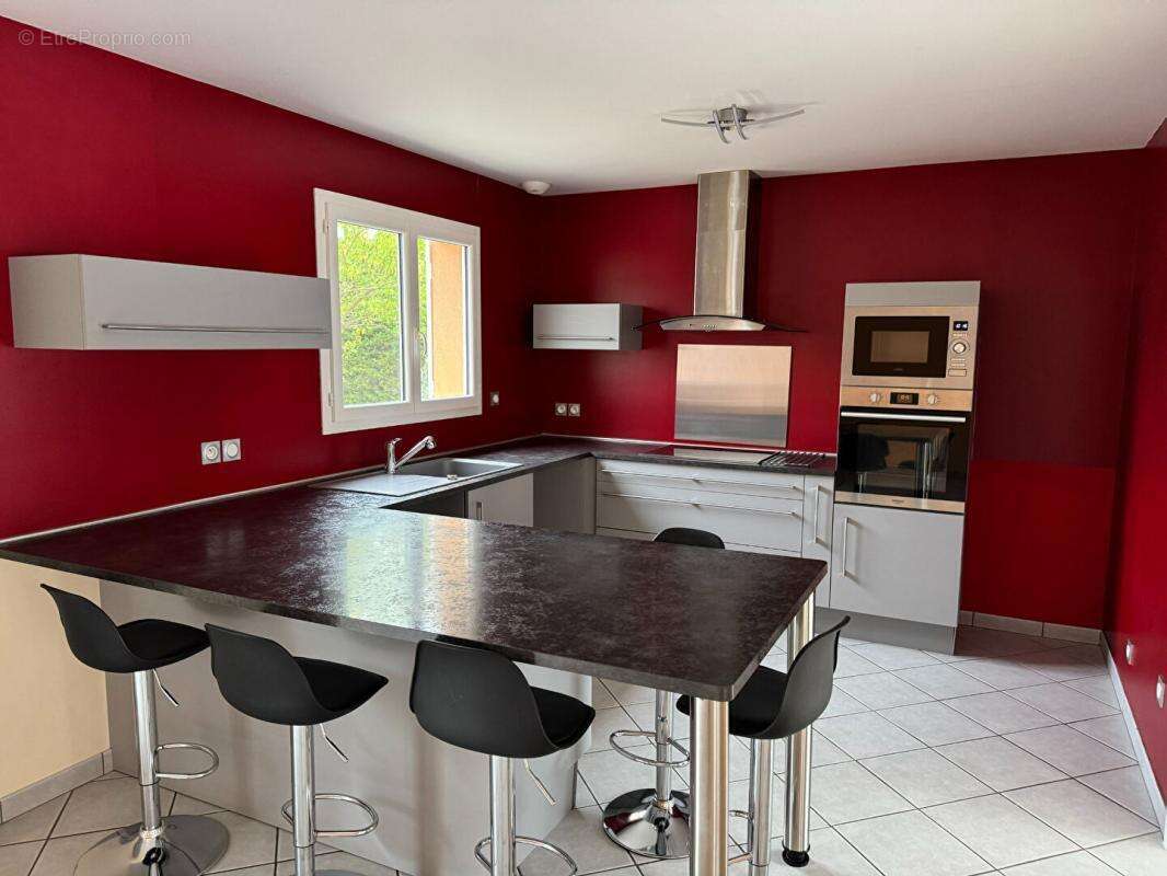 Maison à SAINT-QUENTIN-DE-BARON