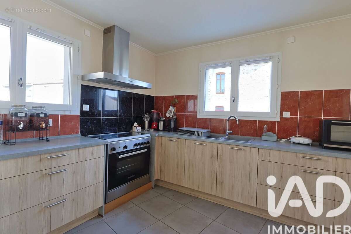 Photo 3 - Maison à SAINT-MACAIRE-EN-MAUGES