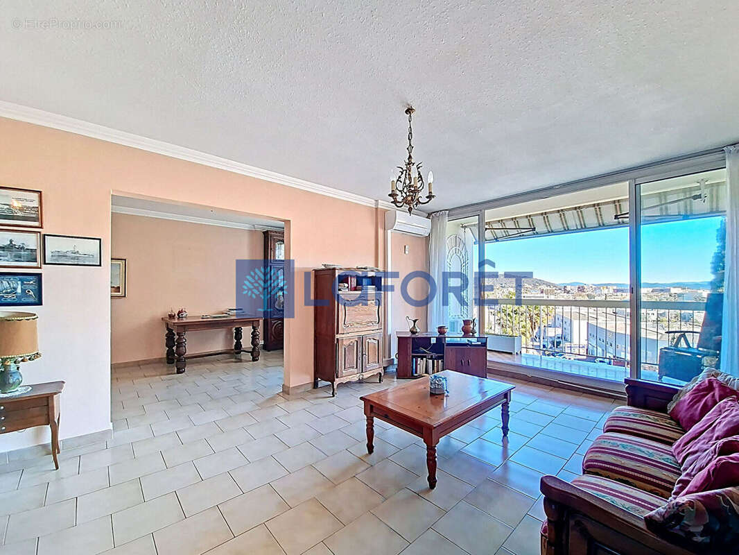 Appartement à LA VALETTE-DU-VAR