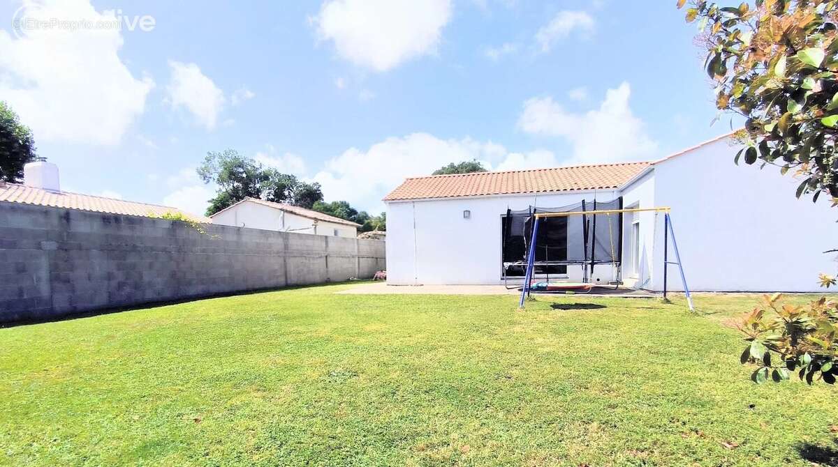 Maison à BOUIN