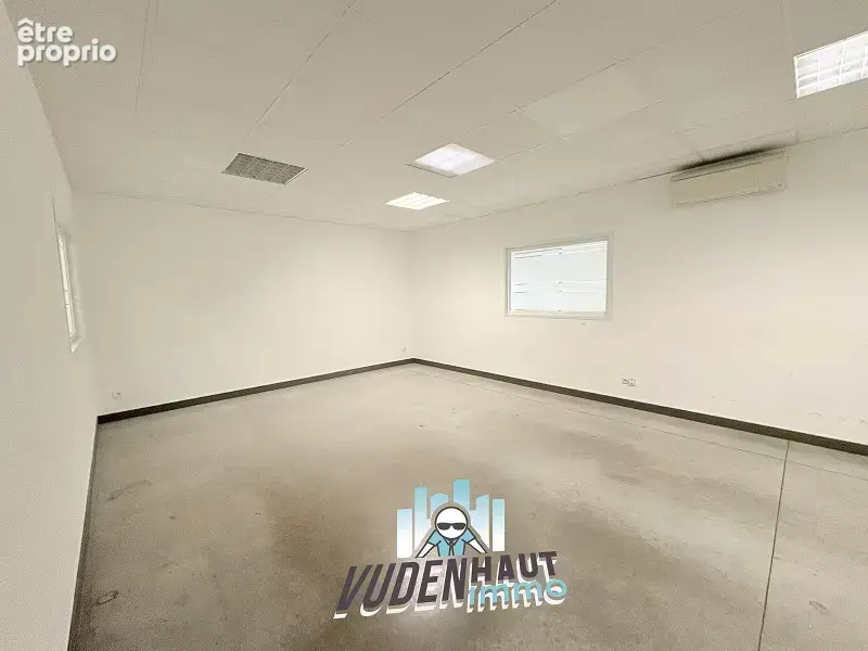 Commerce 940 m² à Plaisance-Du-Touch  - photo 61