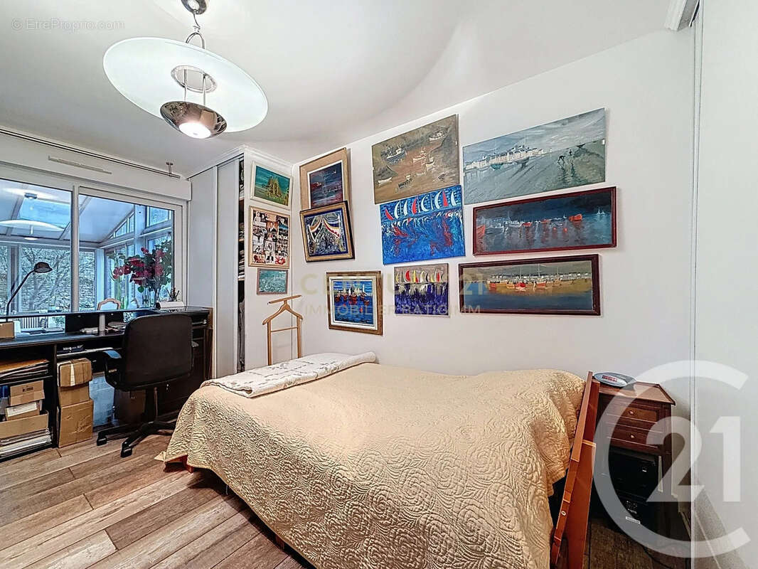 Maison 165 m² à Saint-Alban-De-Roche  - photo 9