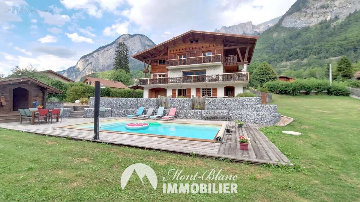 À proximité de Sallanches – Grande maison familiale avec piscine et possibilité d'appartement indépendant - photo 3