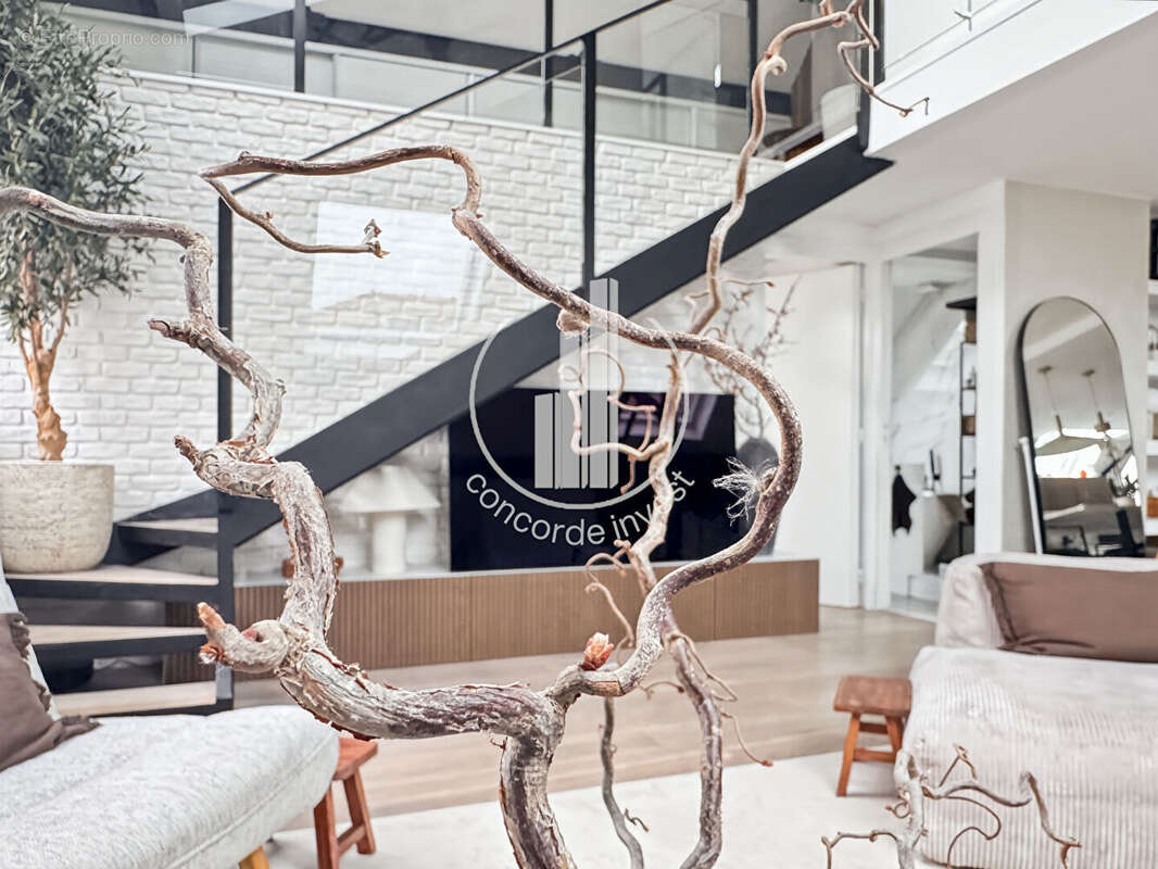 Appartement à COURBEVOIE