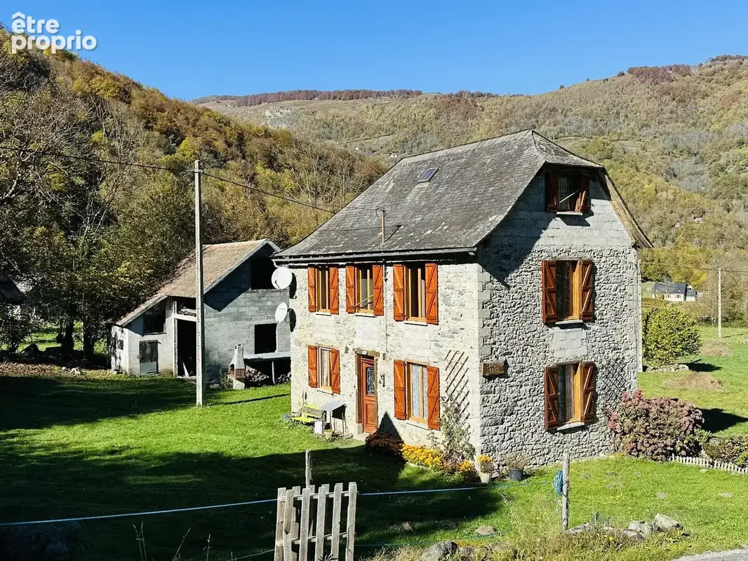 Maison et dépendances ,Au pied du Valier 09800. - photo 3
