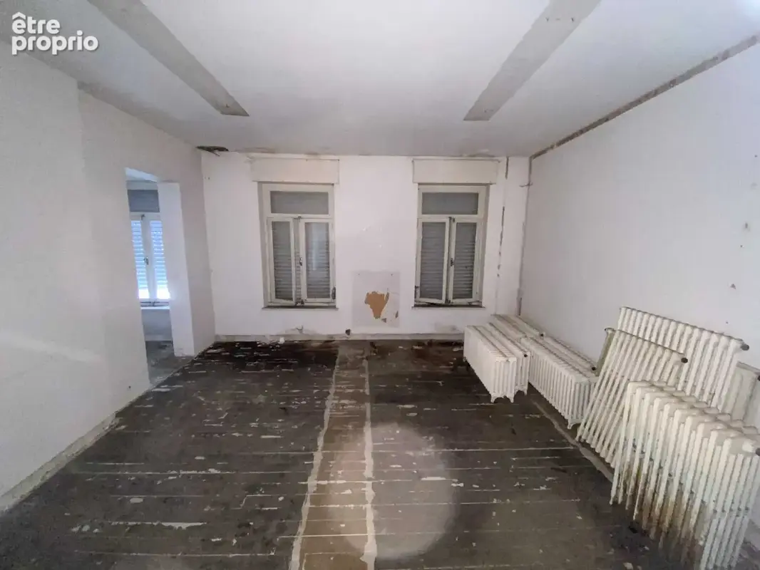Immeuble de caractère offrant de nombreuses possibilités d'aménagement - photo 13