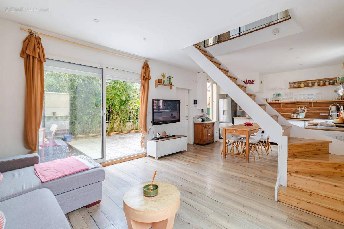 Maison à CHOISY-LE-ROI