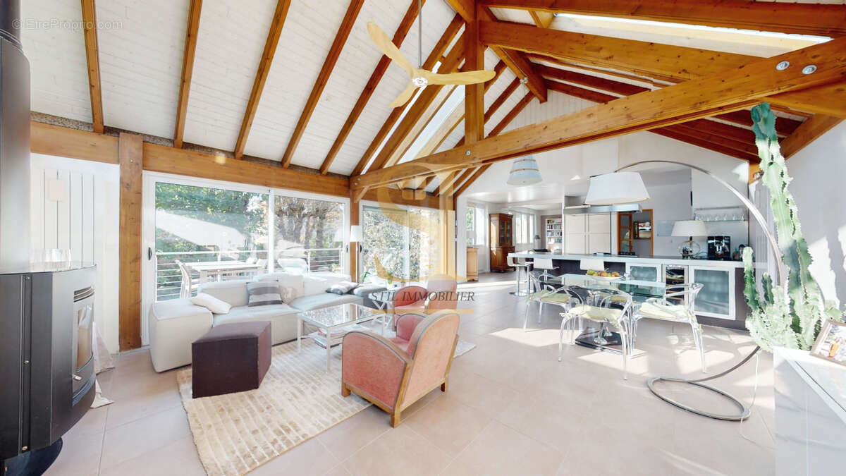 Maison à JUVISY-SUR-ORGE