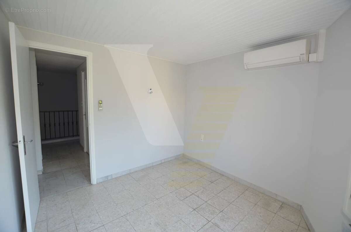 Maison à SERVIAN
