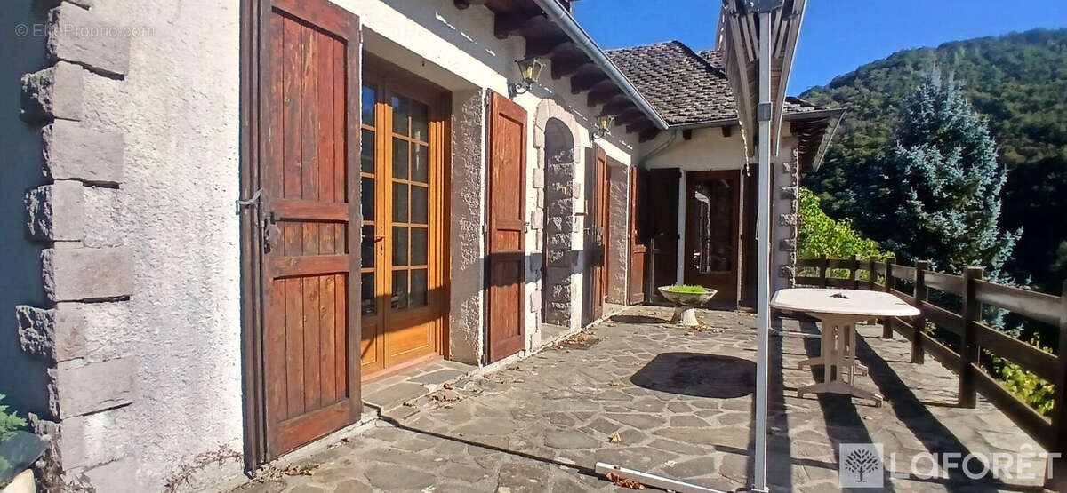 Maison à NEUVEGLISE