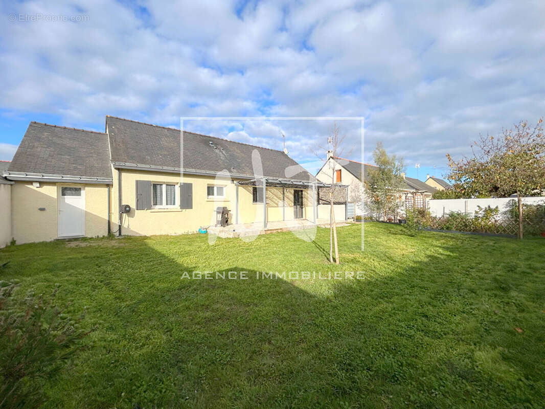 Maison à LES PONTS-DE-CE