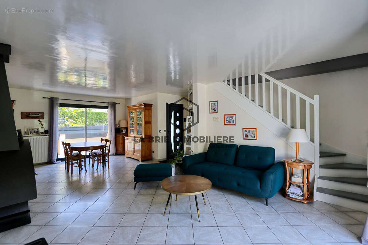 Maison à PERIGNY