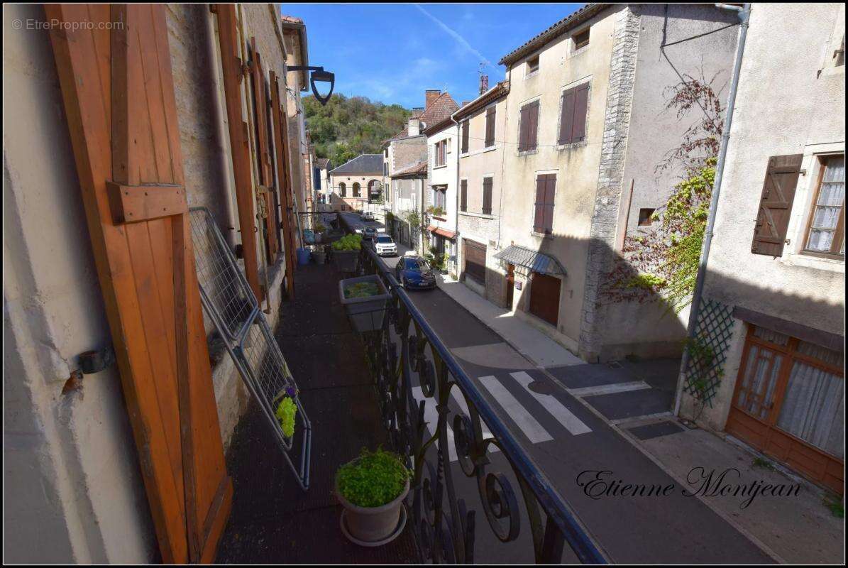 Appartement à CATUS