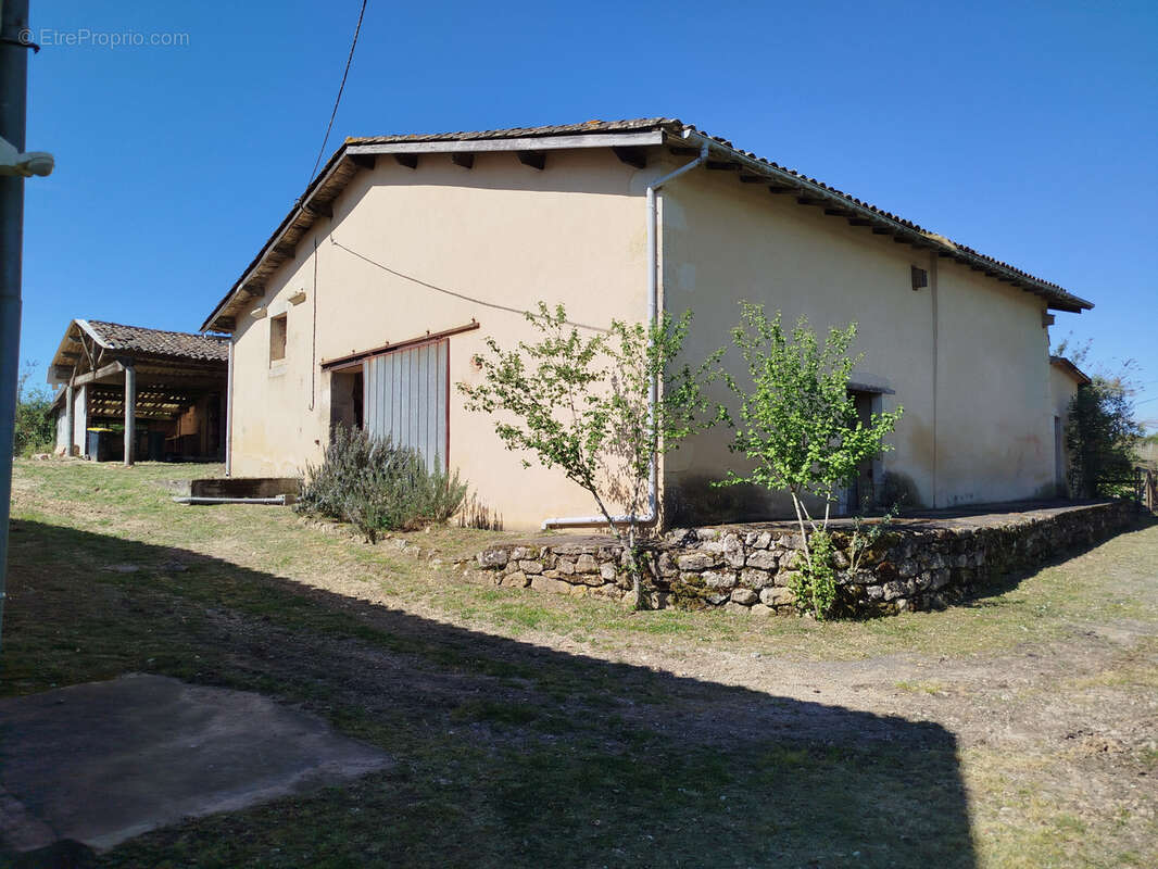 Maison à SAINTE-RADEGONDE
