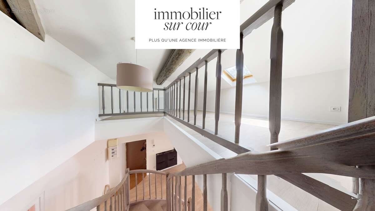 Appartement à SAINT-ETIENNE