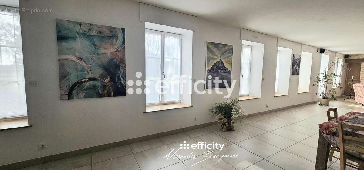 Maison 279 m² à Reffannes  - photo 5