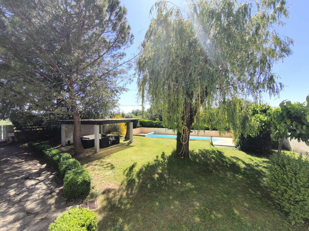 Maison à MONTBOUCHER-SUR-JABRON