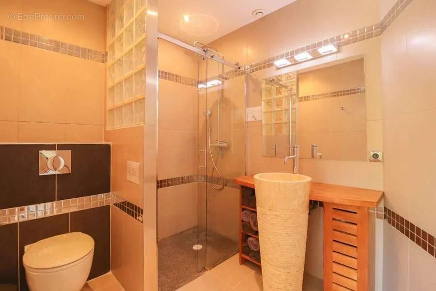 Maison à TOURRETTES