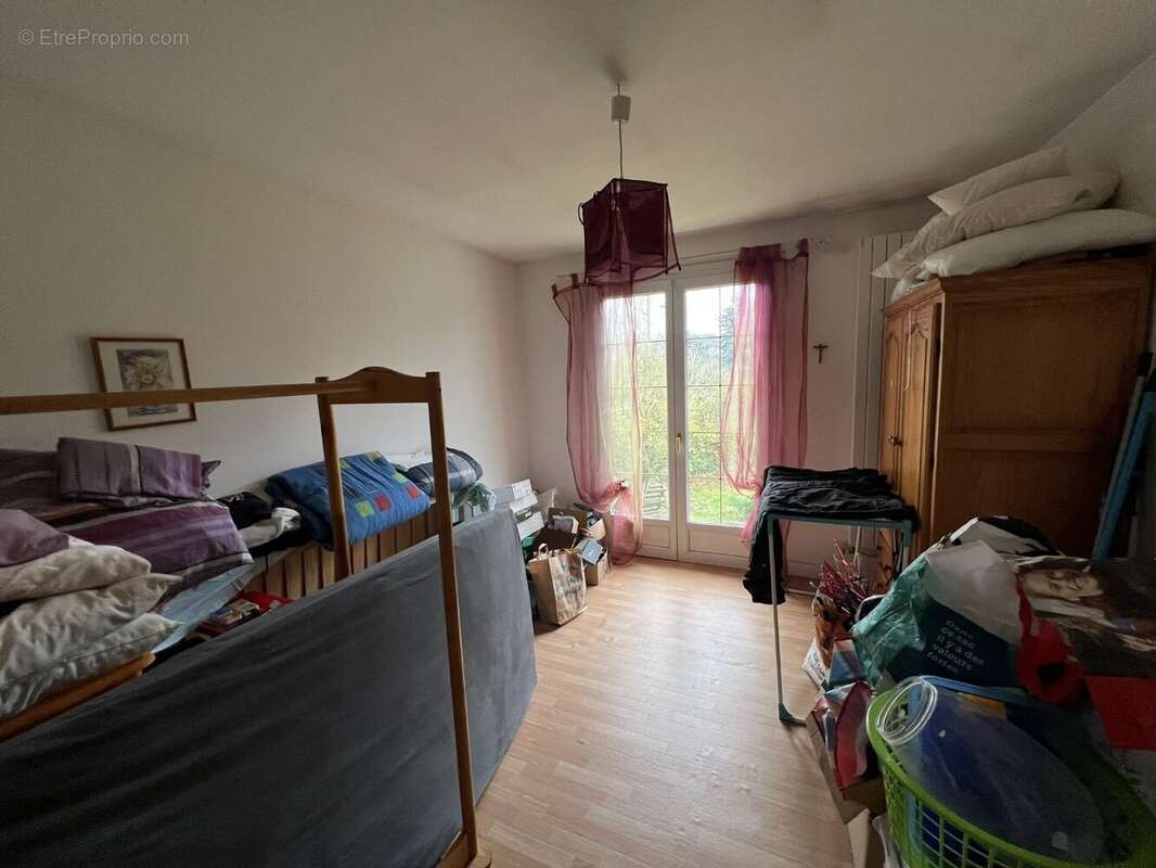 Maison à SAINT-CHERON