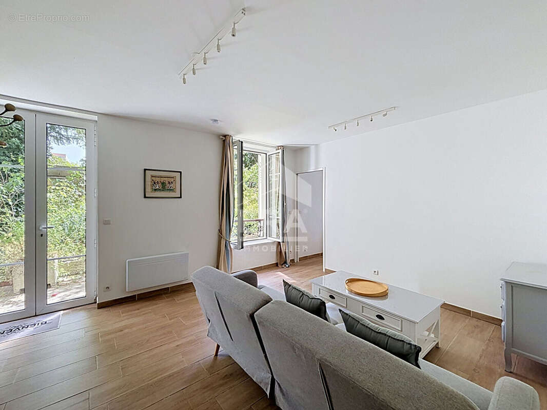 Appartement à LEVALLOIS-PERRET