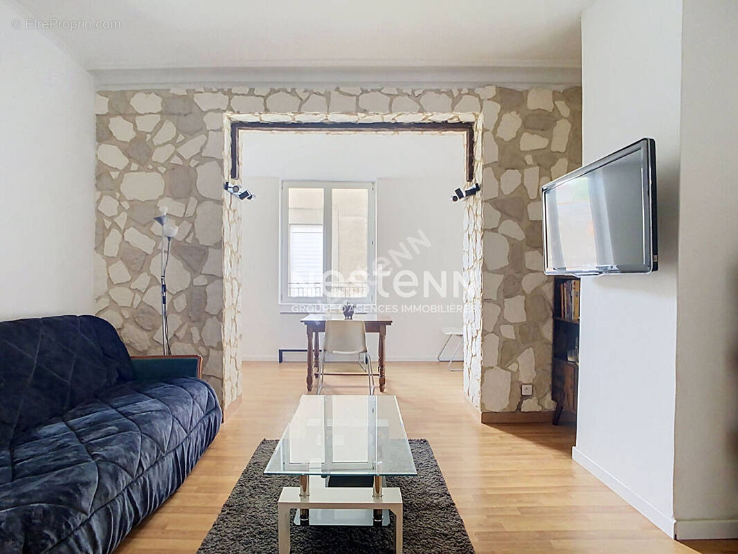 Appartement 1 pièce 58 m² · à Reze · 57,7 m² · 135 000 €